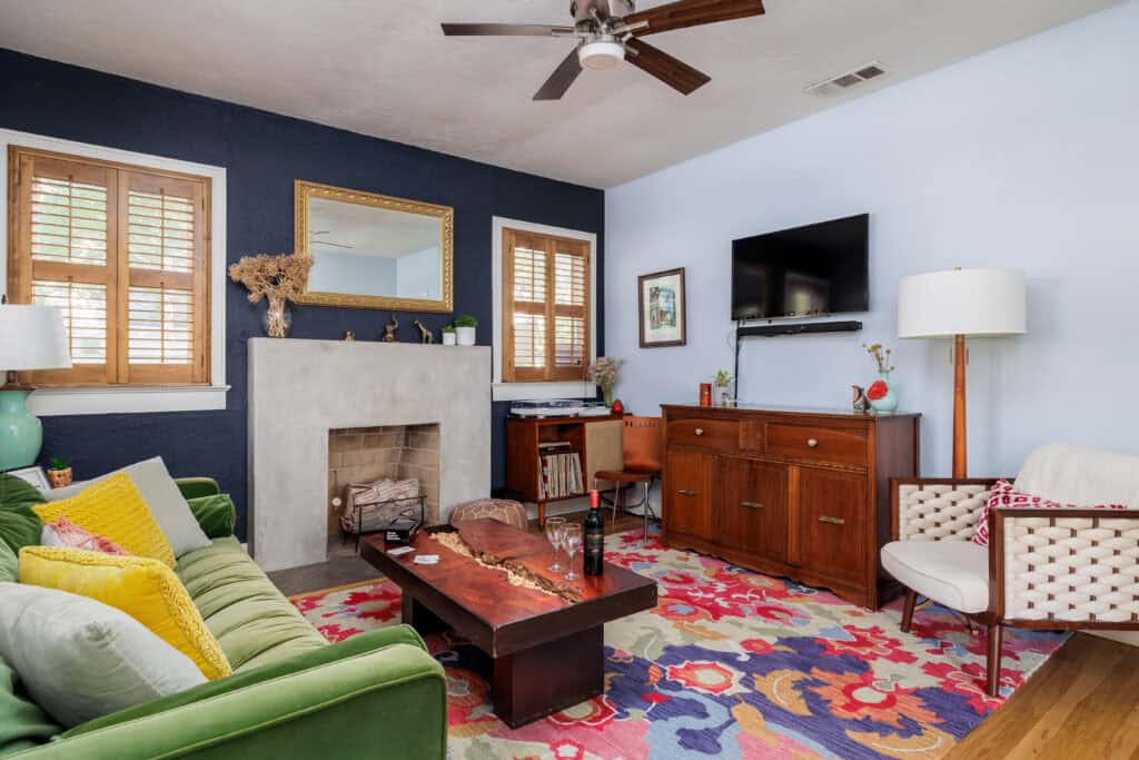 Home SoCo Cottage vacation rental near South Congress, Austin — photo 3