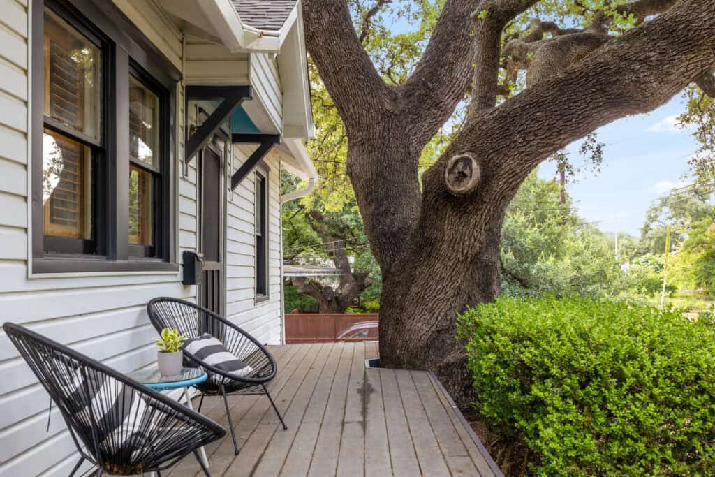 Home SoCo Cottage vacation rental near South Congress, Austin — photo 2