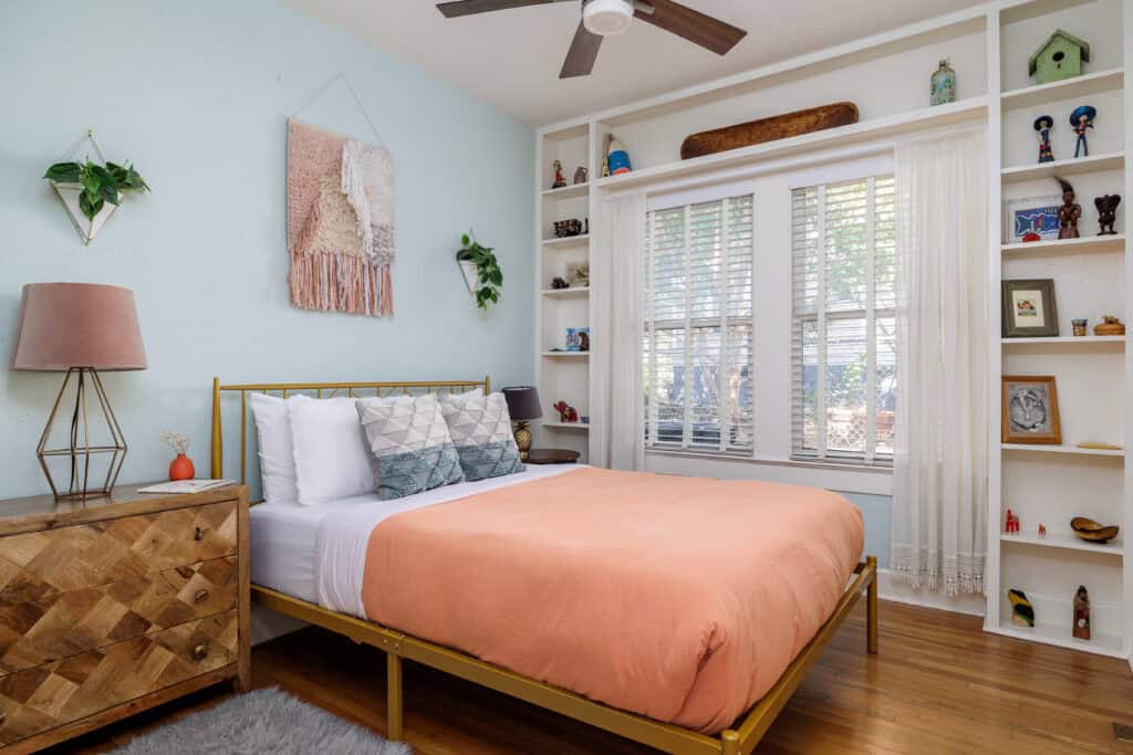 Home SoCo Cottage vacation rental near South Congress, Austin — photo 12