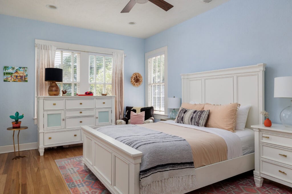 Home SoCo Cottage vacation rental near South Congress, Austin — photo 9