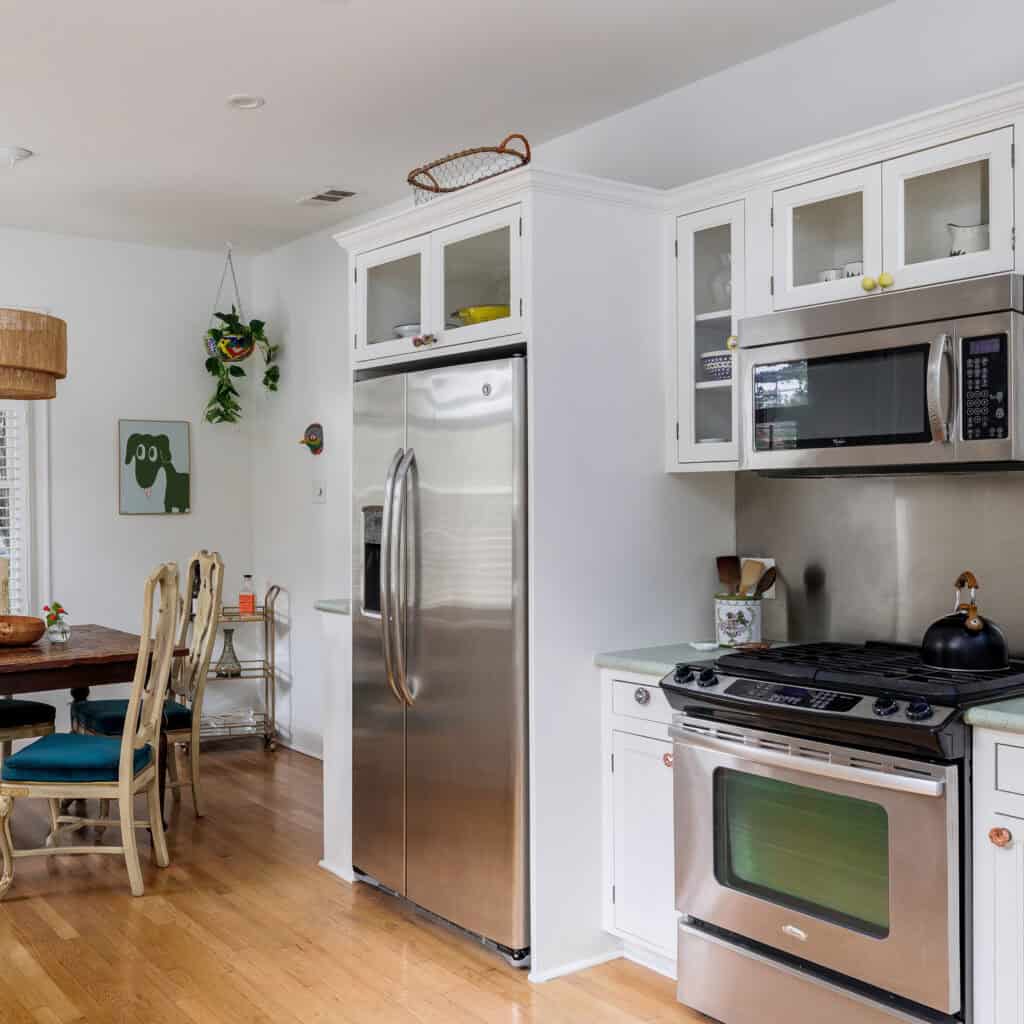 Home Fully equipped kitchen at SoCo Cottage